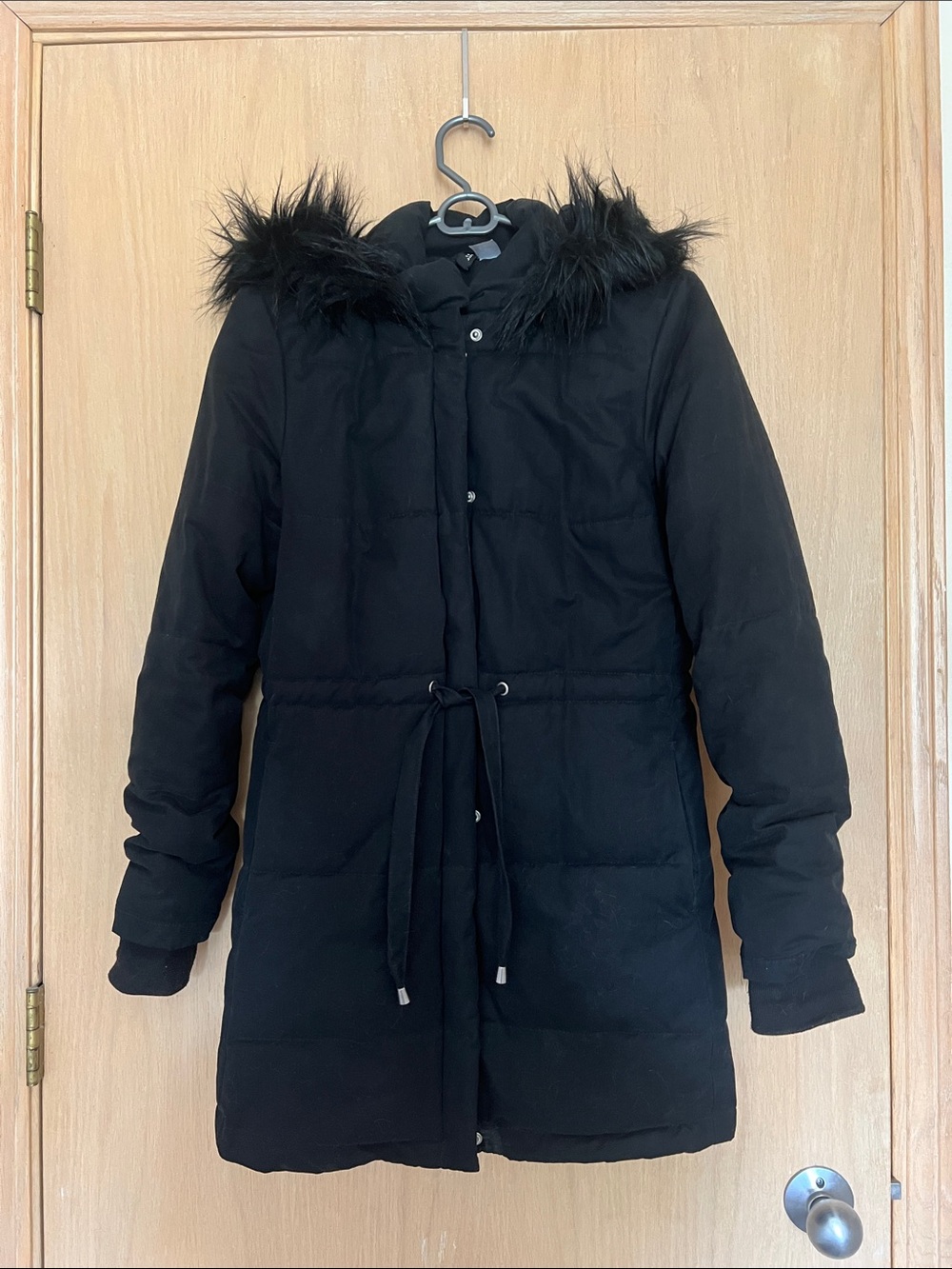 H&M Black Hooded Puffer Coat with Faux-Fur Trim